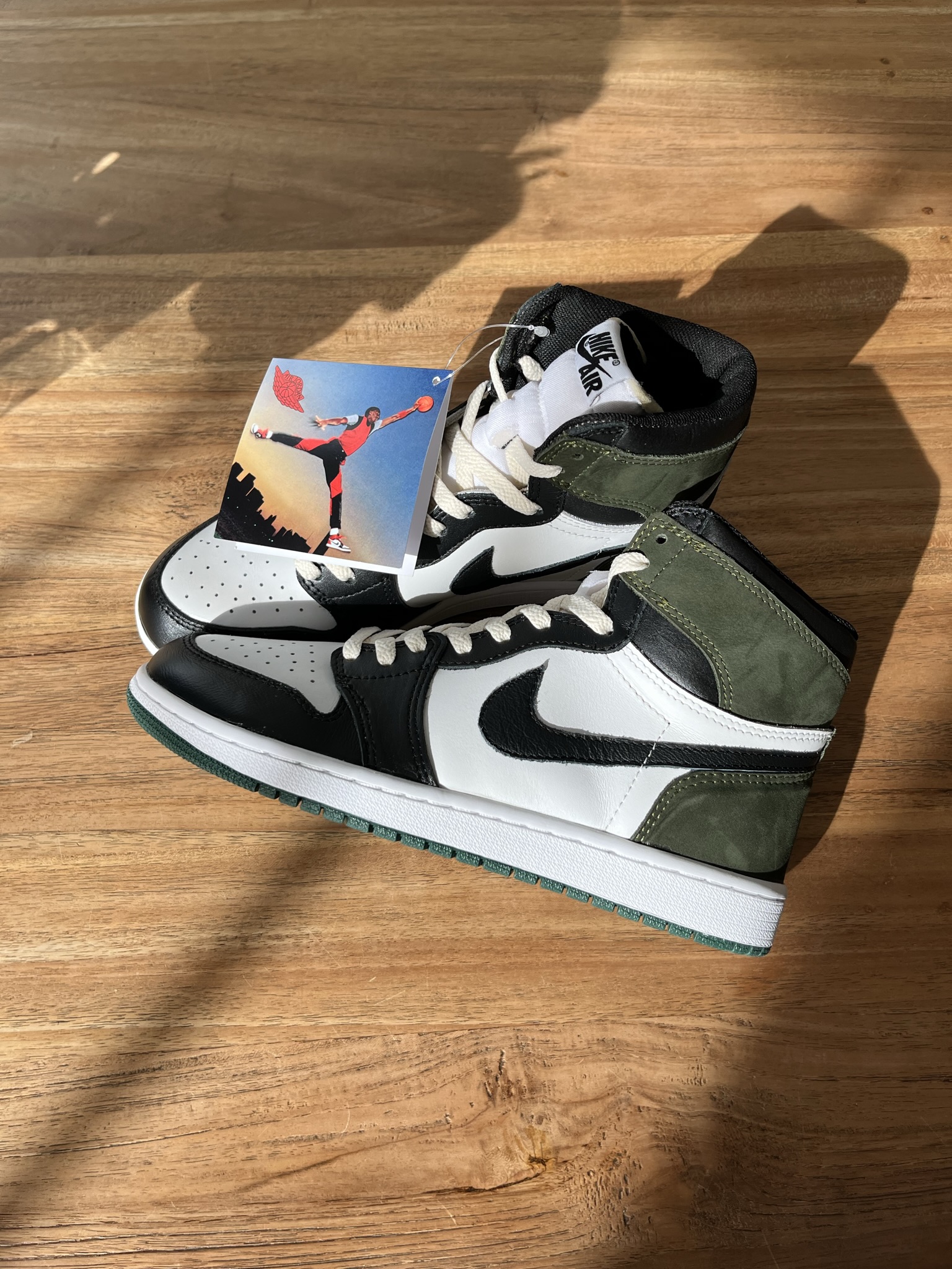Green Black Toe